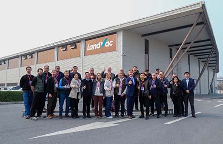 International Cooperation for Win-Win Results | Overseas Door & Window Industry Delegation Visits LandGlass