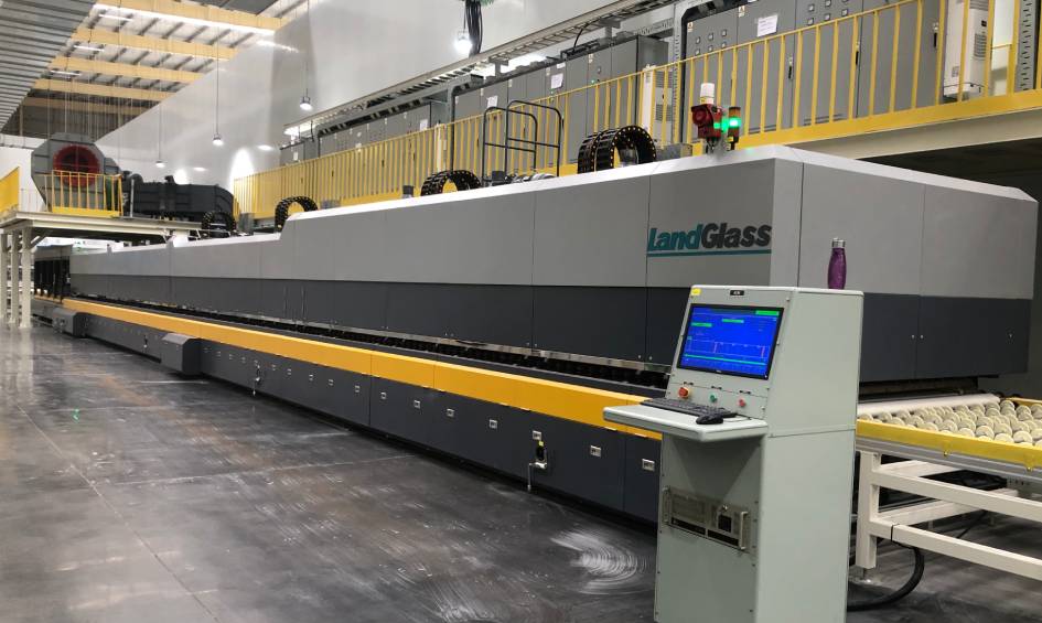 Fuzhou’s Automotive Glass Giant Partners with LandGlass to Set New Industry Benchmarks