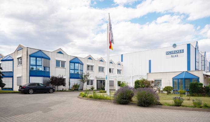 European Glass Giant Schollglas Partners with LandGlass to Redefine High-End Glass Processing