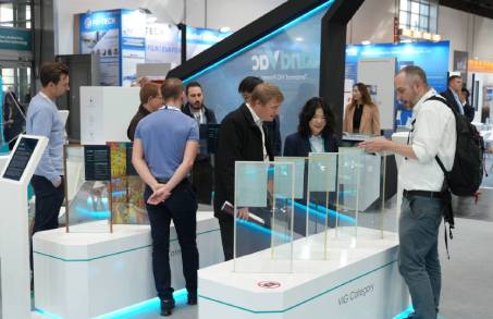 LandGlass Shines on Day 1 of Glasstec 2026