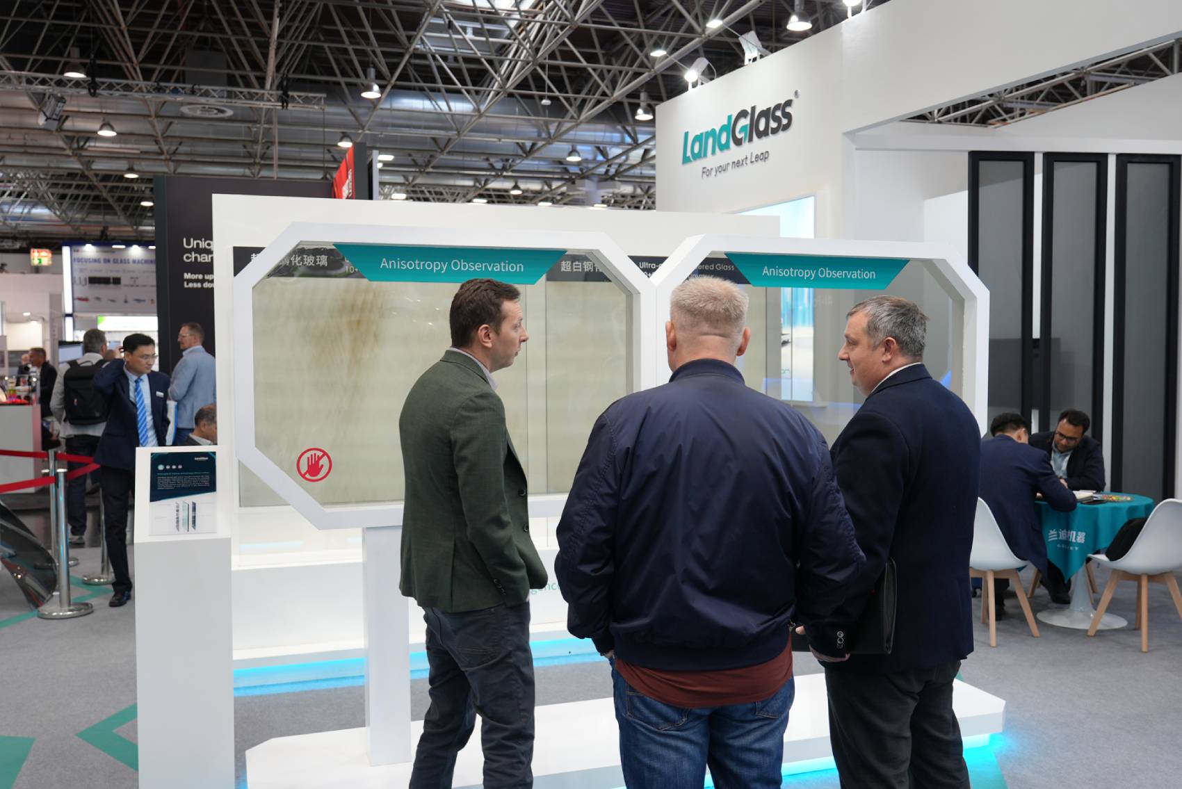 LandGlass Shines on Day 1 of Glasstec 2026 LandGlass Shines on Day 1 of Glasstec 20264.jpg