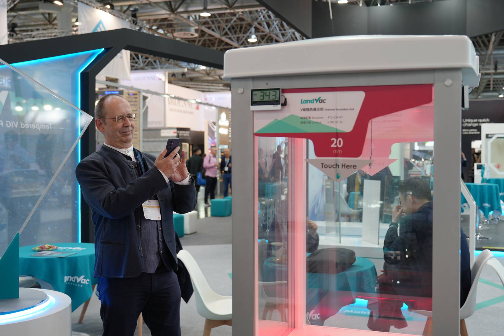 LandGlass Shines on Day 1 of Glasstec 2026 LandGlass Shines on Day 1 of Glasstec 2026